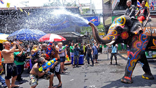 Lễ hội té nước ở Thái Lan